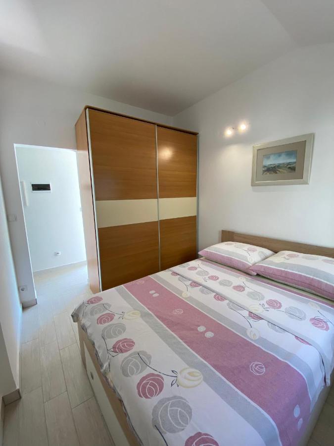 Ferienwohnung Apartman Cukar II Pula Exterior foto