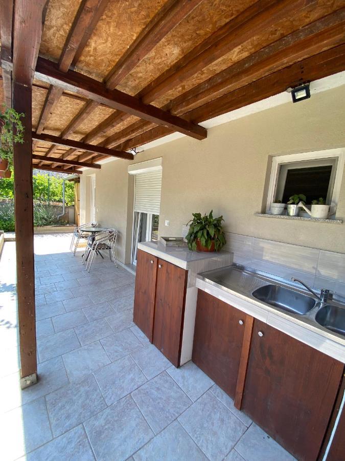 Ferienwohnung Apartman Cukar II Pula Exterior foto